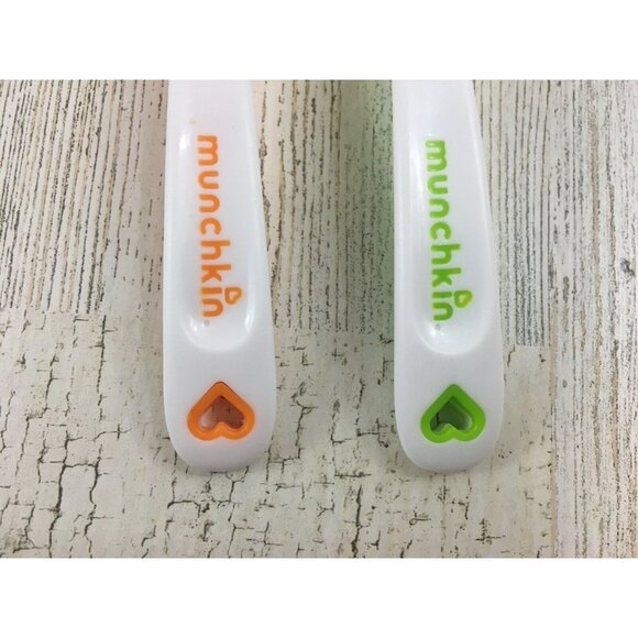 Munchkin Lot of 2 Baby Infant Spoons Plastic Flat - Picture 4 of 10